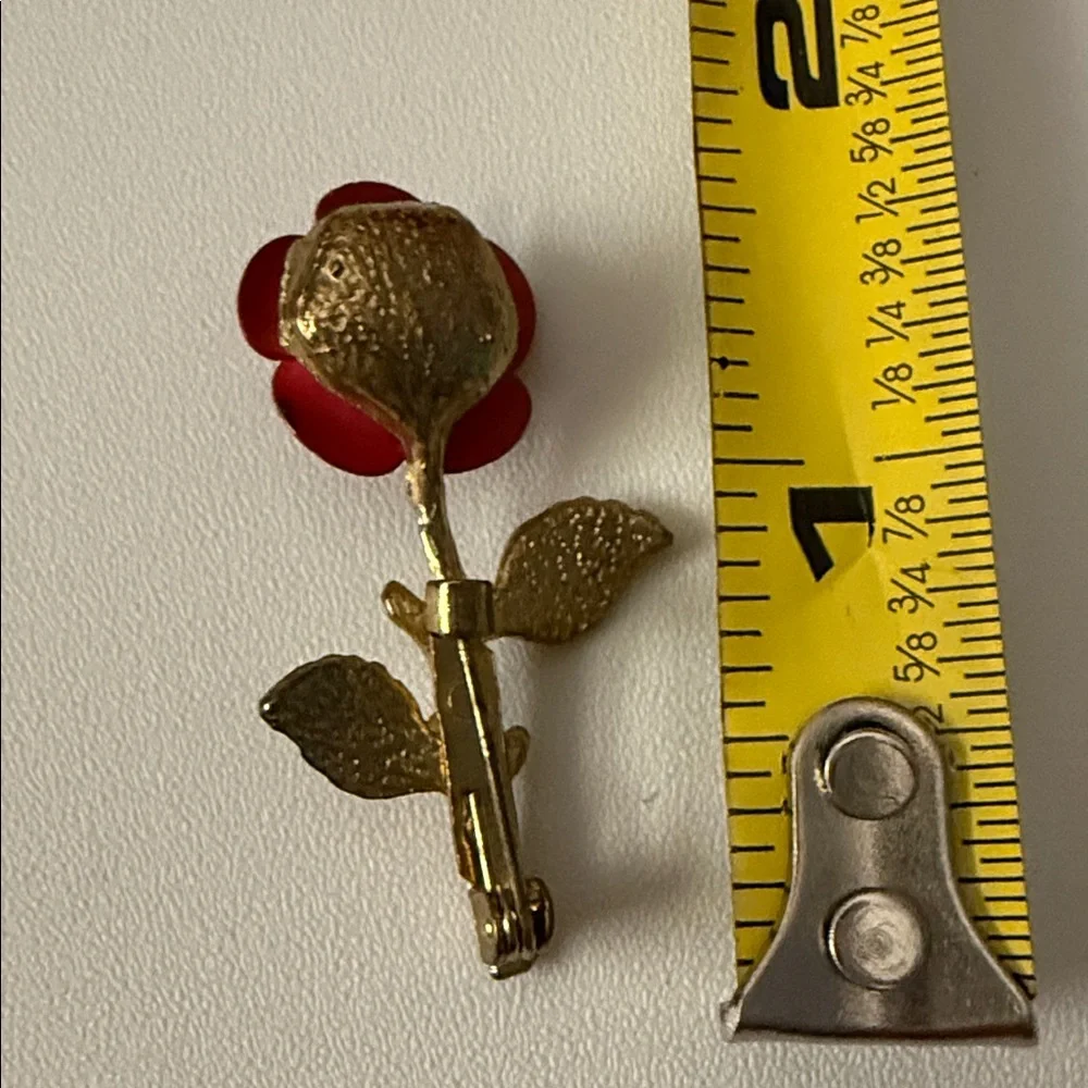 VTG Red Rose Pin Brooch with Gold Tone Stem Metal Floral Dainty Retro